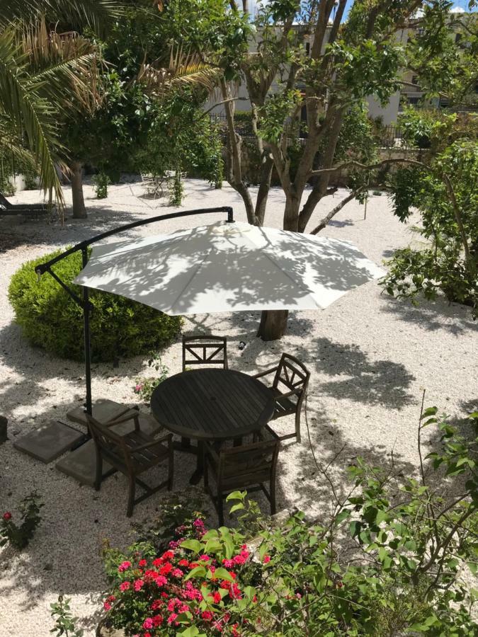 גרבינה אין פוליה Giardini 82 B&B מראה חיצוני תמונה